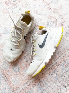 7Y • Nike Presto Fly Boys Sneakers cream black yellow